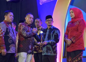 Pemerintah Aceh Terima Serambi Award 2026 atas Penanganan Bencana