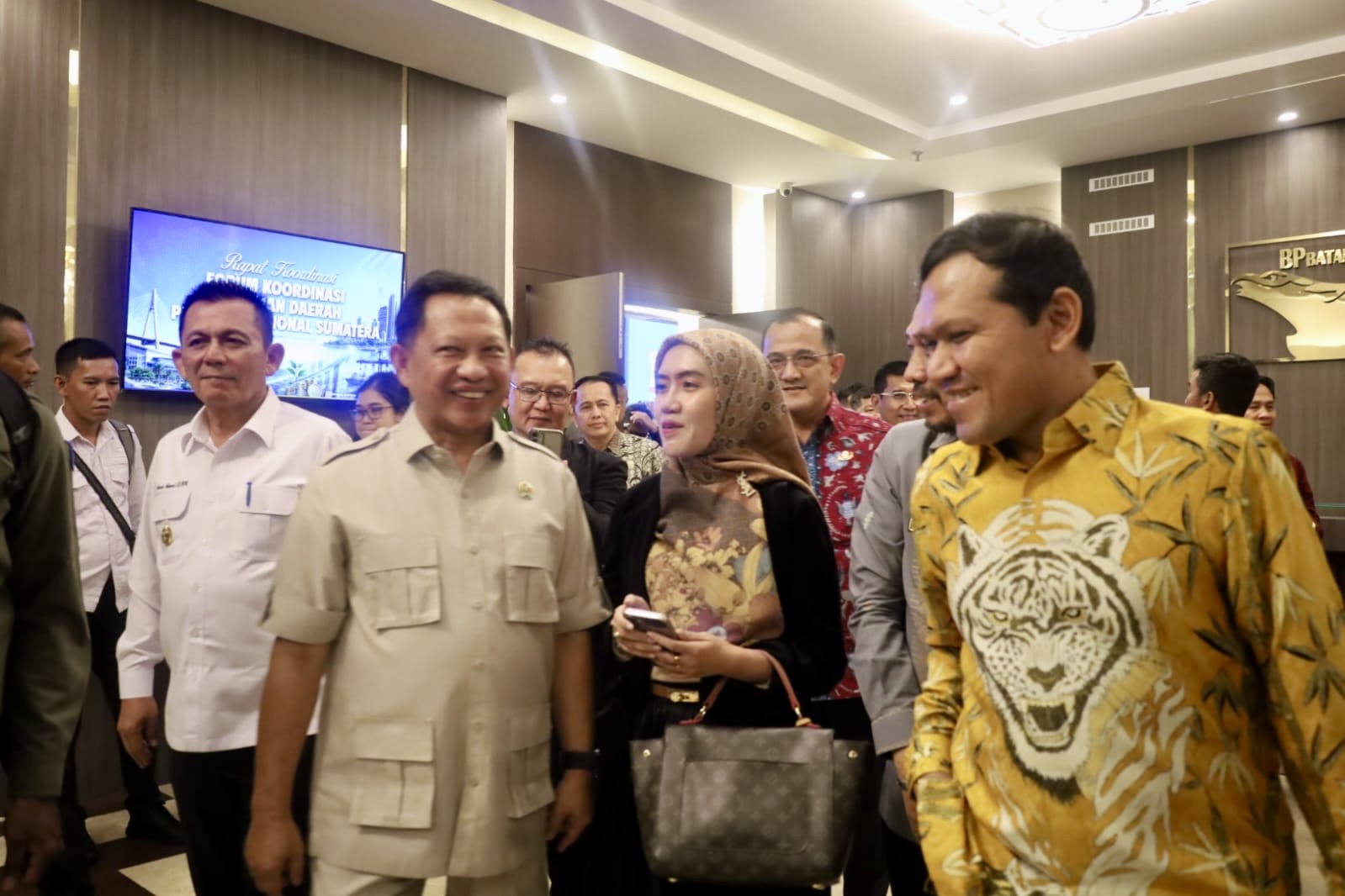 Wagub Fadhlullah Wakili Gubernur Aceh Hadiri Rakor Forkopimda Regional Sumatera