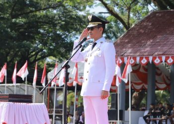Bupati Tarmizi Pimpin Upacara HUT ke-81 RI, Ajak Masyarakat Perkuat Persatuan dan Gotong Royong
