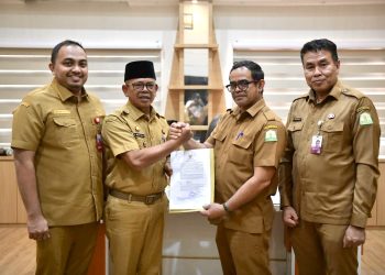 Taufik Resmi Jadi Plt Sekda Aceh, Dek Fadh Pesan Jaga Integritas