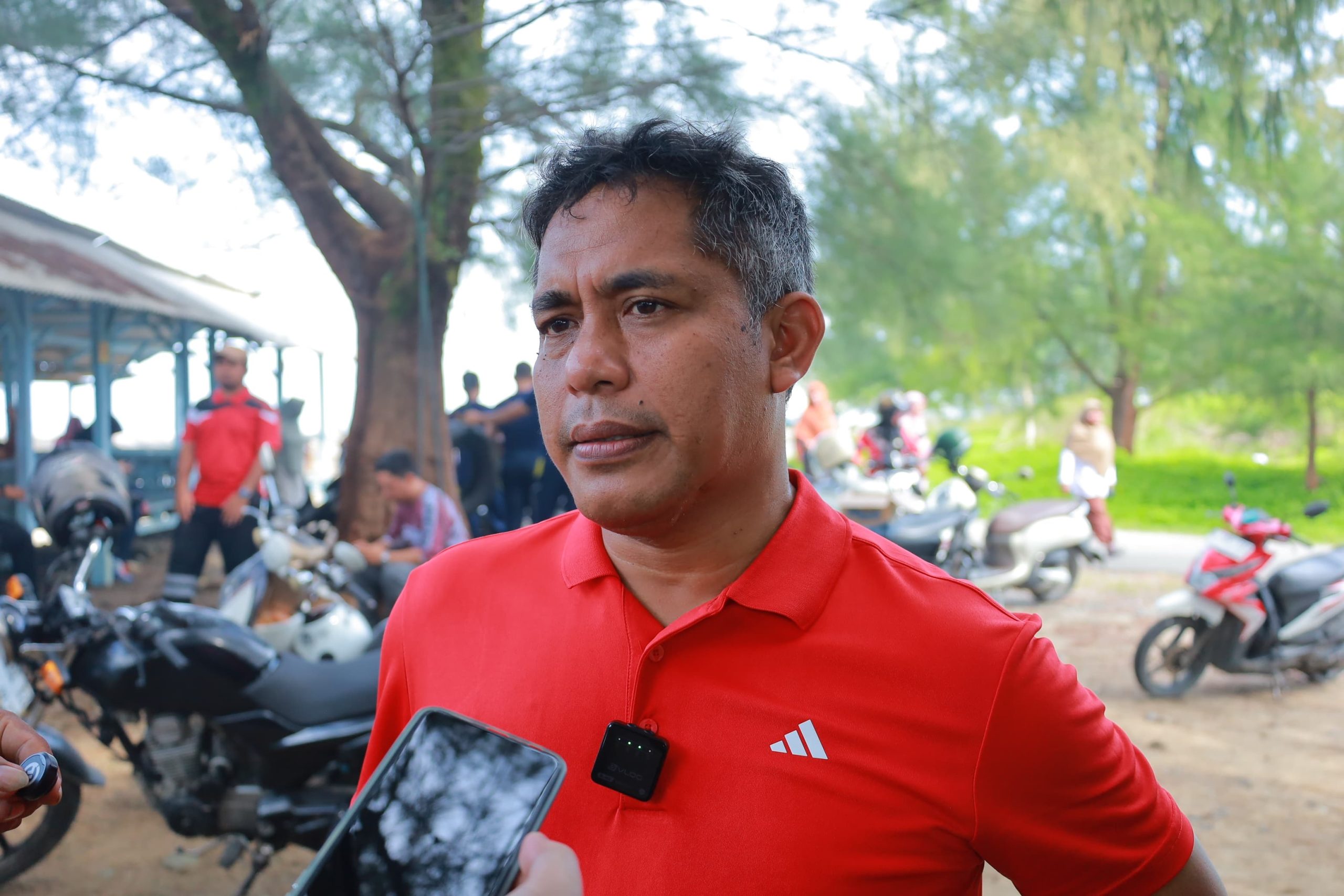 Jelang HUT Kota Meulaboh, ASN Aceh Barat Bersihkan Kawasan Ujong Karang.