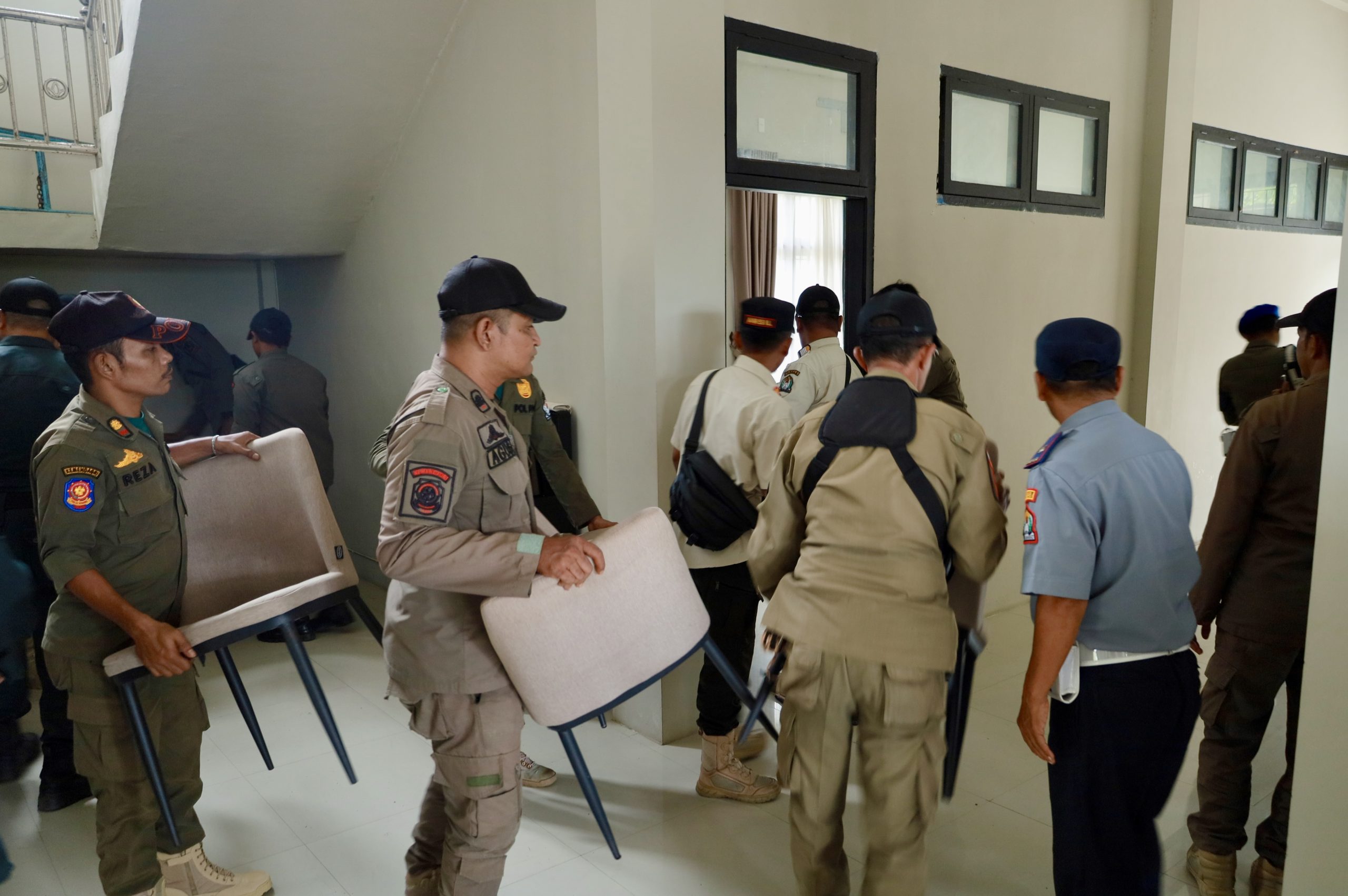 Pemkab Aceh Barat Eksekusi Aset Pelabuhan Jetty, Kantor PT MPM Dikosongkan