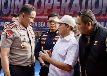 Dek Fadh Dampingi Kapolri di Pidie, Apresiasi Pengungkapan Lab Sabu Ilegal