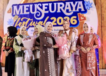Dekranasda Nagan Raya Raih Juara I Fashion Show Meuseuraya Festival