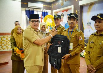 Bupati TRK Buka Sosialisasi Pengawasan Keuangan Desa bagi 222 Gampong