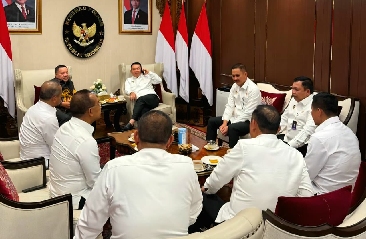 Bupati TRK Temui Menko Polkam, Matangkan Persiapan Kunjungan Presiden ke Nagan Raya