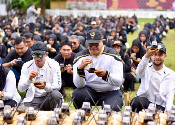 Kopi Khop Meulaboh Pecahkan Rekor Dunia, 2.026 Warga Serentak Ngopi Bareng